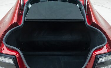 Aston Martin V12 Vantage s 40