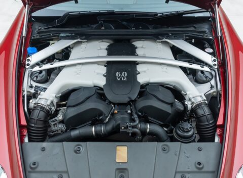 Aston Martin V12 Vantage s 38