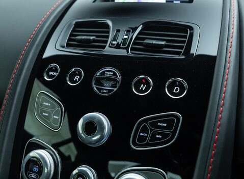 Aston Martin V12 Vantage s 20