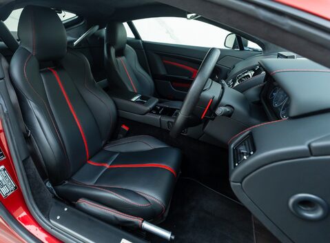 Aston Martin V12 Vantage s 14