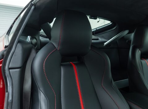 Aston Martin V12 Vantage s 15