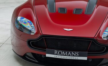 Aston Martin V12 Vantage s 26
