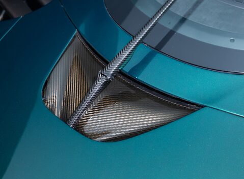 Aston Martin Valkyrie 35