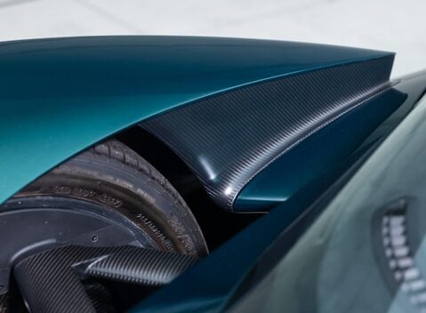 Aston Martin Valkyrie 39