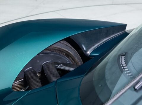 Aston Martin Valkyrie 38