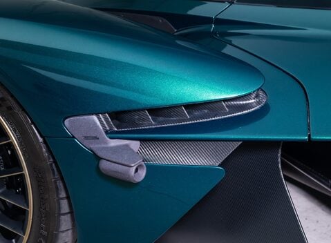Aston Martin Valkyrie 40