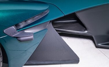 Aston Martin Valkyrie 42