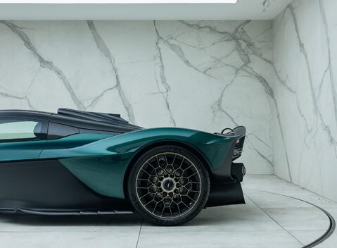 Aston Martin Valkyrie 61