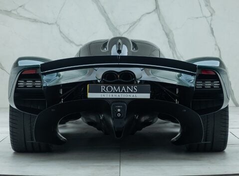 Aston Martin Valkyrie 8