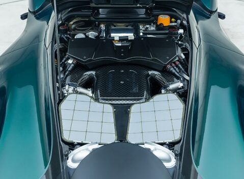Aston Martin Valkyrie 62