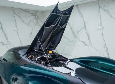 Aston Martin Valkyrie 54