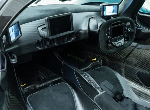 Aston Martin Valkyrie 19