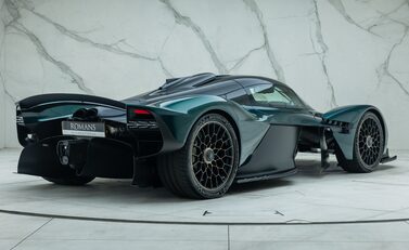 Aston Martin Valkyrie 6