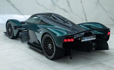 Aston Martin Valkyrie 12