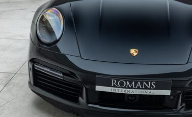 Porsche 911 Turbo S CABRIOLET (992) 34