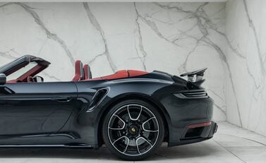 Porsche 911 Turbo S CABRIOLET (992) 44