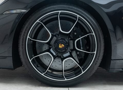 Porsche 911 Turbo S CABRIOLET (992) 33