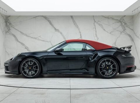 Porsche 911 Turbo S CABRIOLET (992) 7