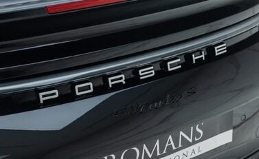 Porsche 911 Turbo S CABRIOLET (992) 42