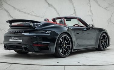 Porsche 911 Turbo S CABRIOLET (992) 9