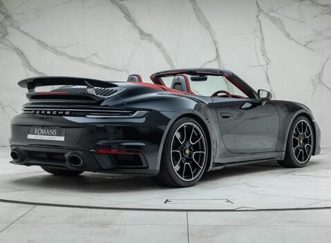 Porsche 911 Turbo S CABRIOLET (992) 9
