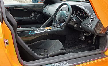 Lamborghini Murcielago LP 670-4 SV 13