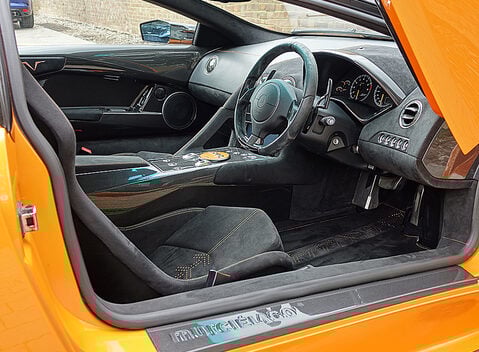 Lamborghini Murcielago LP 670-4 SV 13