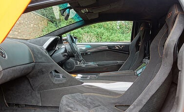 Lamborghini Murcielago LP 670-4 SV 15