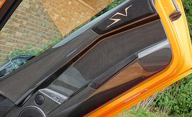 Lamborghini Murcielago LP 670-4 SV 16