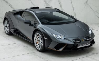 Lamborghini Huracan STERRATO 11