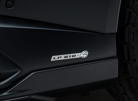 Lamborghini Huracan STERRATO 37