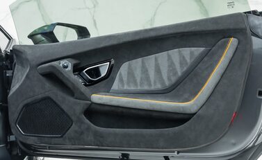 Lamborghini Huracan STERRATO 23
