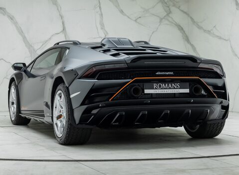 Lamborghini Huracan STERRATO 10