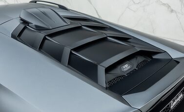 Lamborghini Huracan STERRATO 36