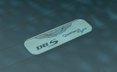 Aston Martin DBS V12 36