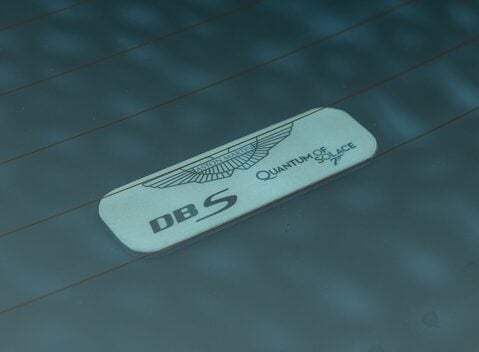 Aston Martin DBS V12 36