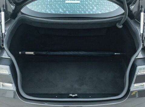 Aston Martin DBS V12 41