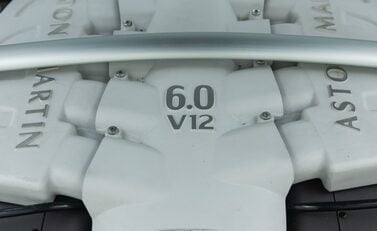 Aston Martin DBS V12 40