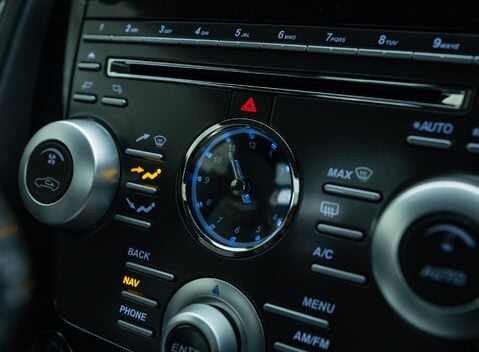 Aston Martin DBS V12 22