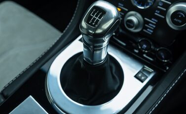 Aston Martin DBS V12 24