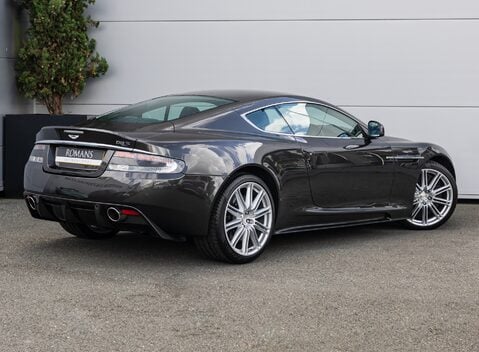 Aston Martin DBS V12 4