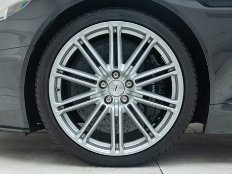 Aston Martin DBS V12