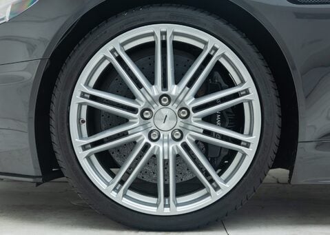 Aston Martin DBS V12