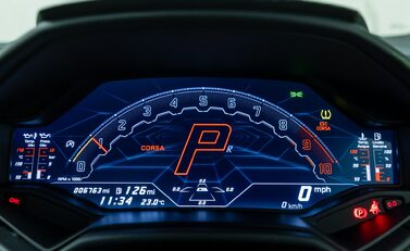 Lamborghini Huracan TECNICA 18