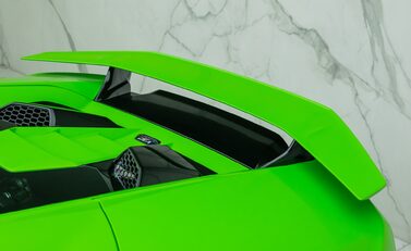 Lamborghini Huracan TECNICA 33