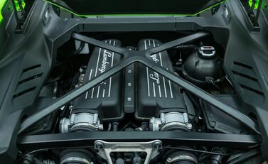 Lamborghini Huracan TECNICA 41
