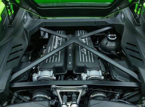 Lamborghini Huracan TECNICA 41