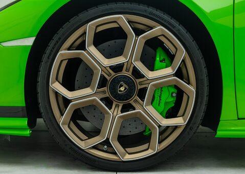 Lamborghini Huracan TECNICA 