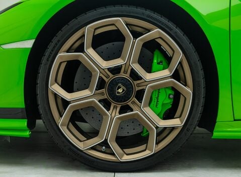 Lamborghini Huracan TECNICA 27