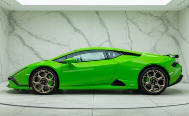 Lamborghini Huracan TECNICA 5